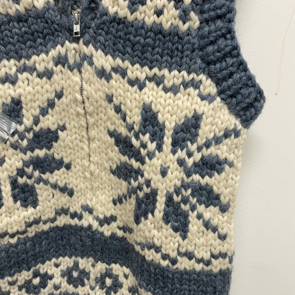 Cowichan Sweater Vest - Picture 5 of 6